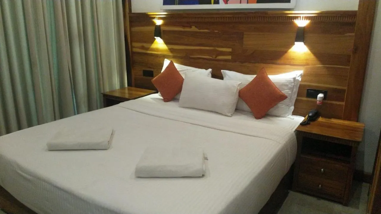 Hotel Lakewood Residence Kandy